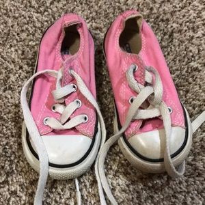 Pink converse! Good condition!
